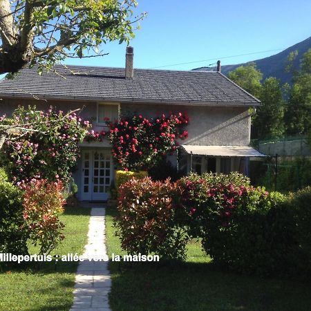 Les Millepertuis Villa Luz-Saint-Sauveur Luaran gambar